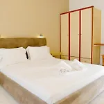 Marina Otel 2*