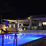 Marina 2*