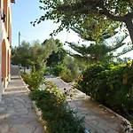 Otel Marina 2*
