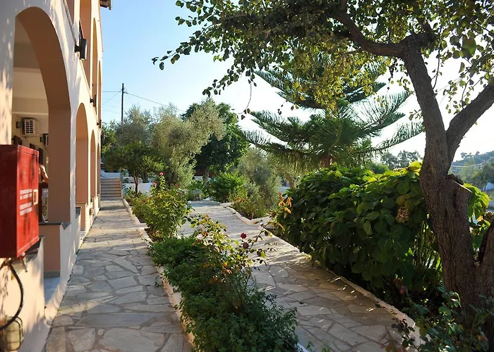 Отель Marina 2*